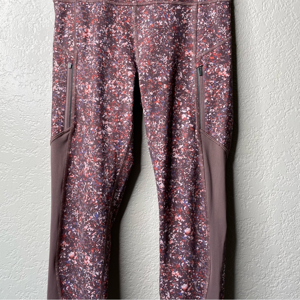 Athleta Rainier Printed Mesh Tight Leggings Size Speckled Spotted Pattern - Picture 5 of 16